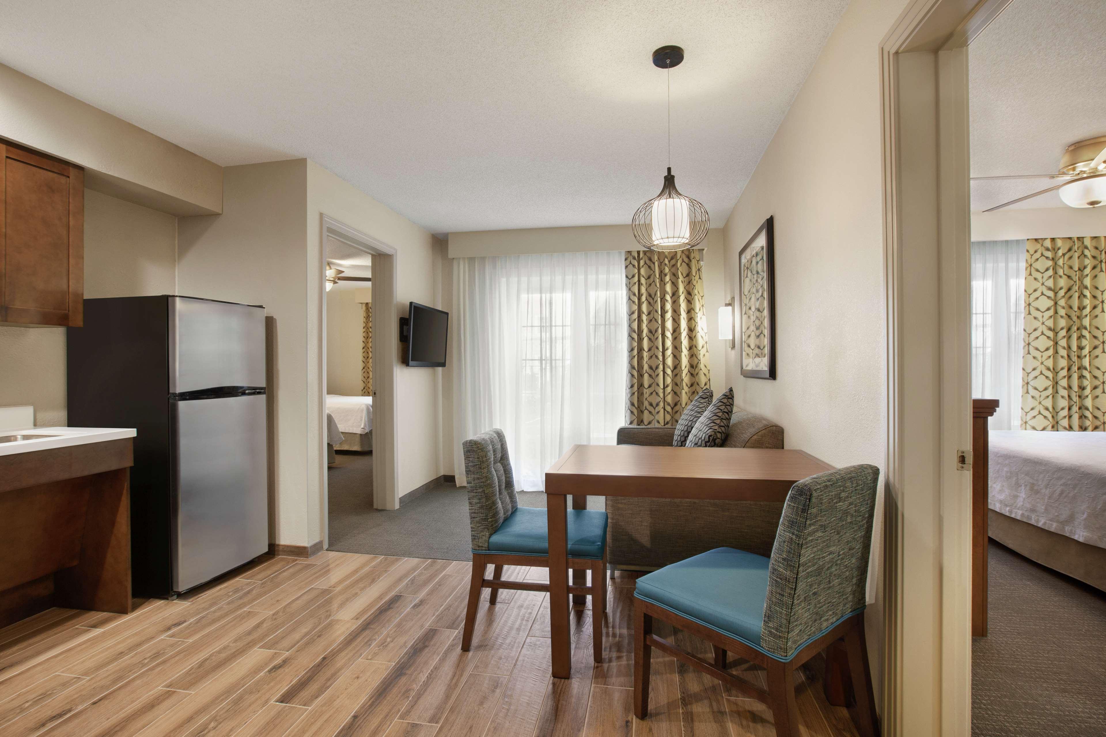 Homewood Suites By Hilton Kansas City Airport Eksteriør bilde