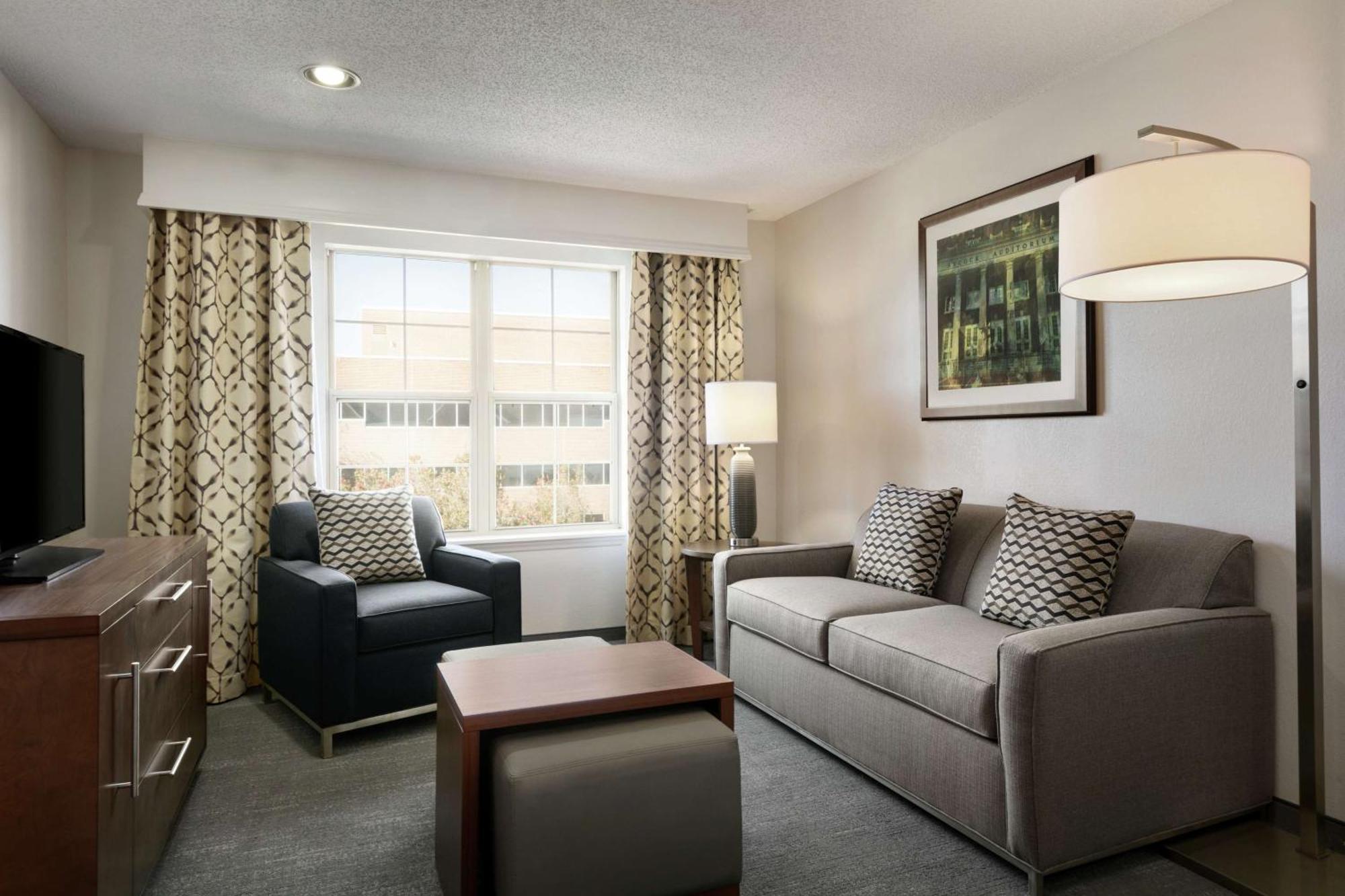 Homewood Suites By Hilton Kansas City Airport Eksteriør bilde